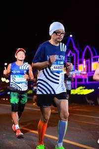 BIB: 195, 90977, 19207
                            <button type="button" onclick="openModal(22885228)" class="btn btn-primary btn-sm float-right btn-popup" data-toggle="modal" data-target=".modal-high-quality">
                        <i class="fas fa-shopping-cart"></i> Add to Cart
                    </button>
                                            <button type="button" onclick="isThisMe(22885228, true)" class="btn btn-success btn-sm float-right btn-popup btn-isme hidden" data-toggle="tooltip" data-placement="bottom" title="นี่คือรูปของคุณใช่ไหม คลิกที่นี่เพื่อเอาเข้าอัลบั้ม">
                        <i class="fas fa-plus"></i> Add to album
                    </button>
                    <button type="button" onclick="isThisMe(22885228, false)" class="btn btn-warning btn-sm float-right btn-popup btn-isnotme hidden">
                        <i class="fas fa-ban"></i> Remove from album
                    </button>